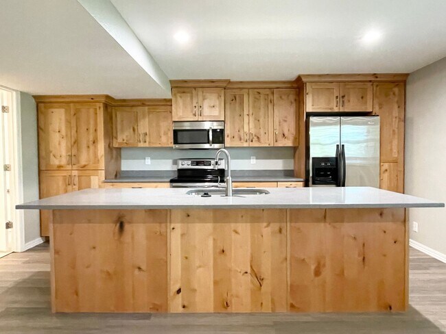 Building Photo - 1403 Northridge Dr