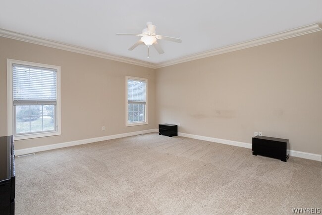 Building Photo - 9 Hidden Creek Ct