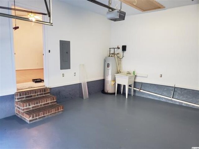Building Photo - 9629 Sullivan Dr