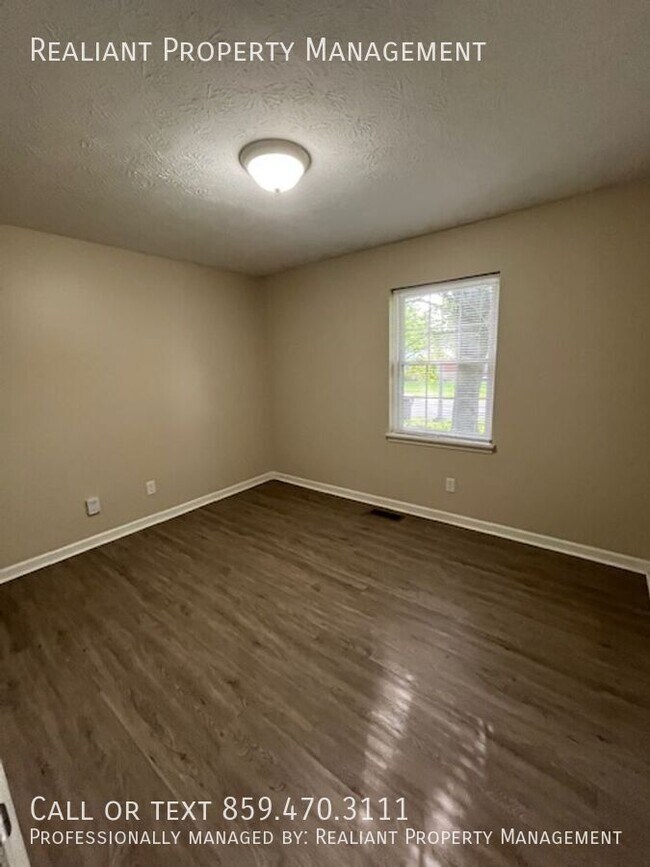 Building Photo - 233 Shreveport Dr