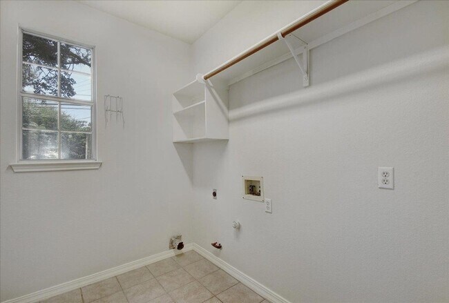 Building Photo - 2437 Cloud Peak Ln