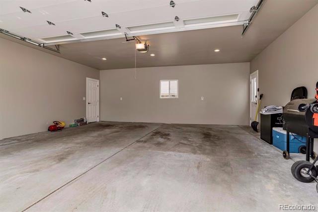 Building Photo - 1240 Cherry St