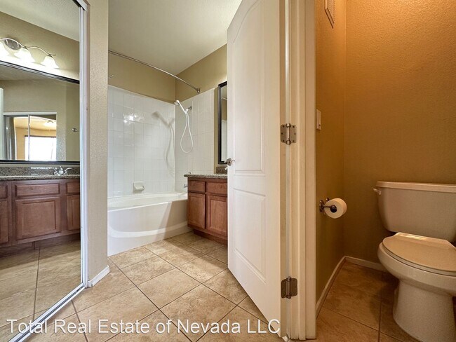 Building Photo - 2 br, 2 bath House - 1621 Queen Victoria S...