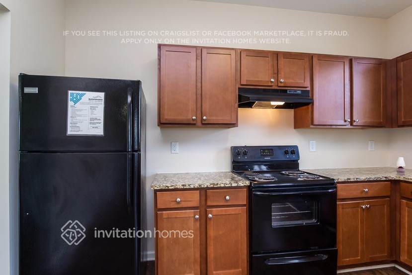 Building Photo - 2146 Villa Spg Ter