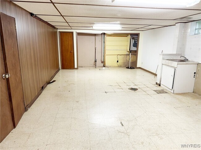 Building Photo - 30 Nassau Ln