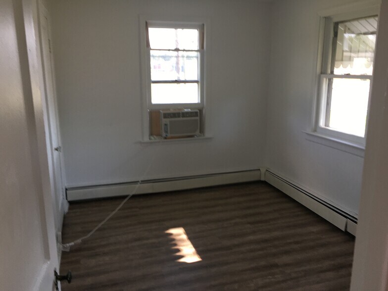 BR 1 off Living Room - 1330 N Cole St