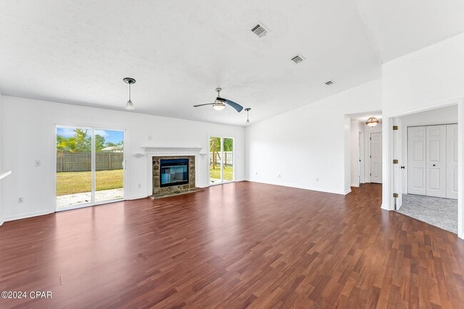 Building Photo - 6824 Forsythe Dr