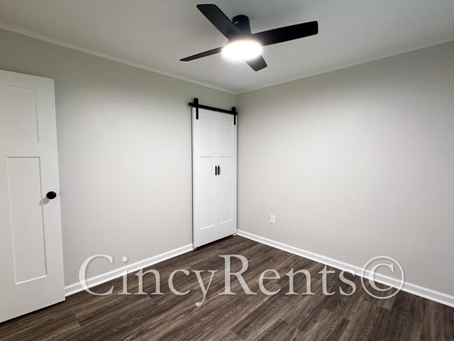 Building Photo - 988 Stratford Pl