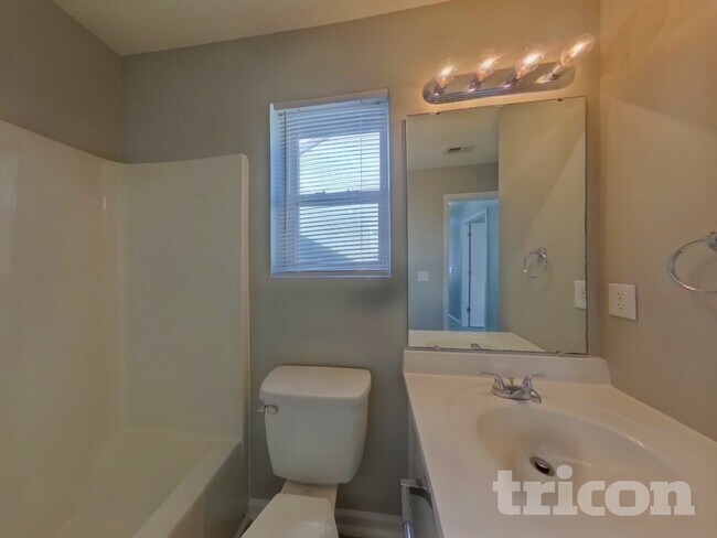 Building Photo - 434 Tribune Dr