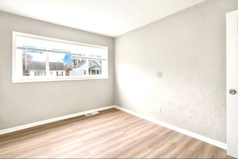 Building Photo - 8499 Meadow Ave