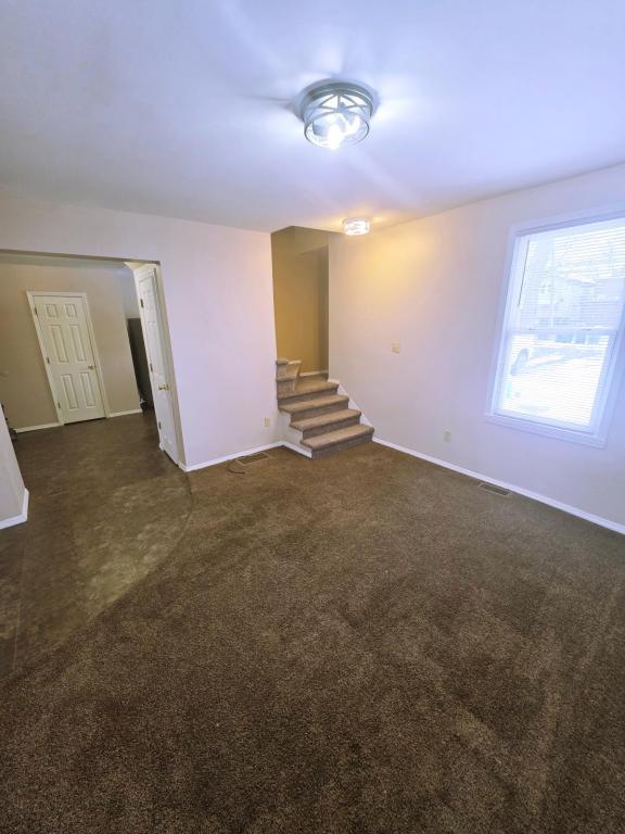 Building Photo - 2584 Deming Ave