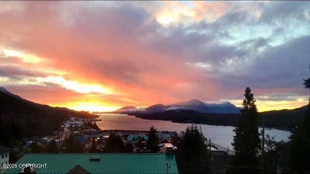 Building Photo - 636 Main St