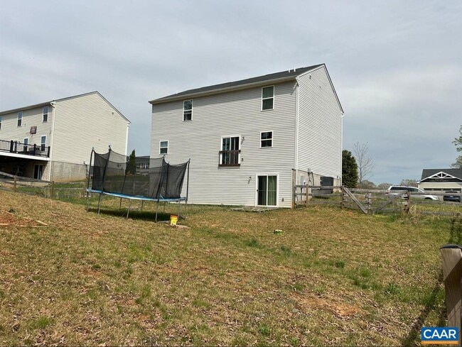 Building Photo - 96 Oland St