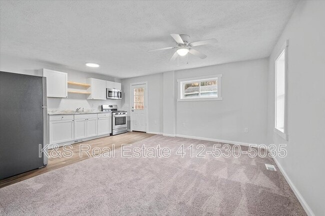 Building Photo - 3611 Baytree St