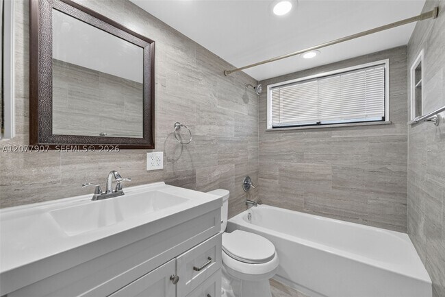 Building Photo - 8415 SW 107th Ave