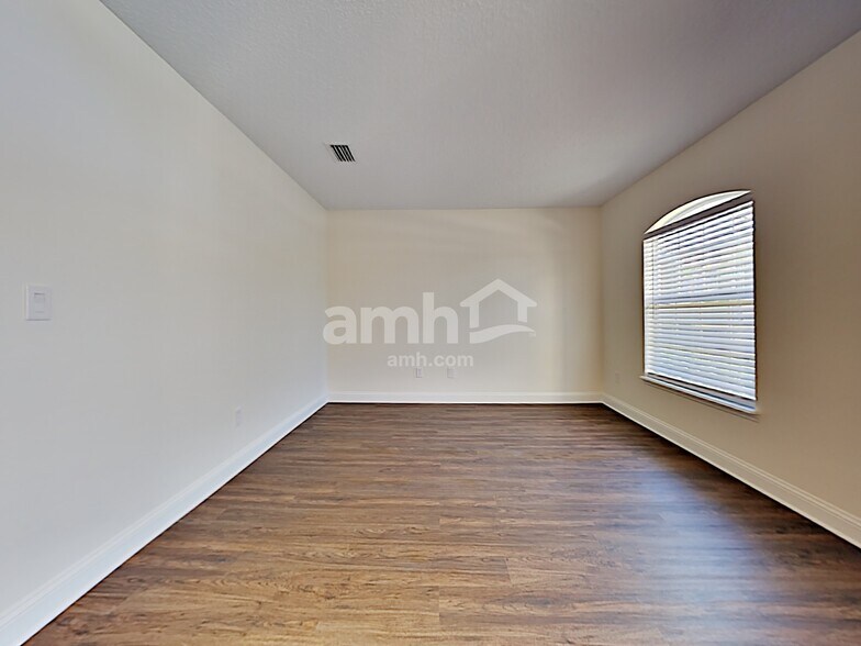 Building Photo - 502 Chinkapin Ct