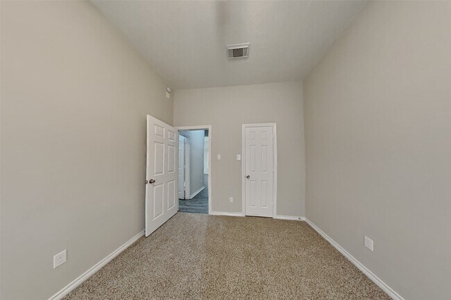 Building Photo - 16642 Greenbriar Point Ln