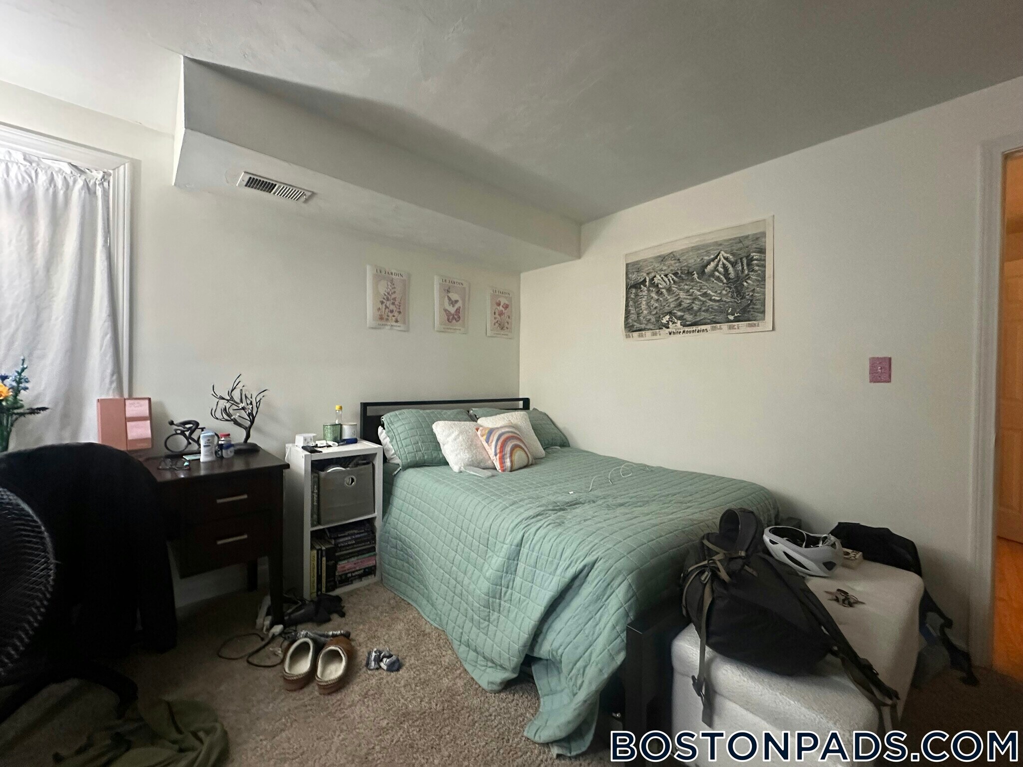 Building Photo - 174 Calumet St