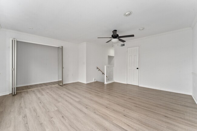 Building Photo - 615 S Morningside Dr