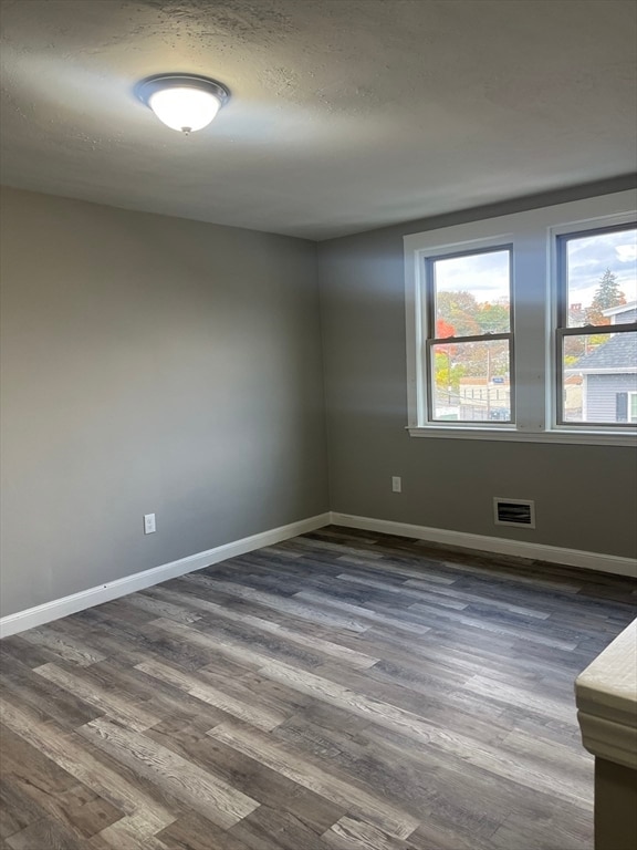 Building Photo - 8 Wakefield Ave