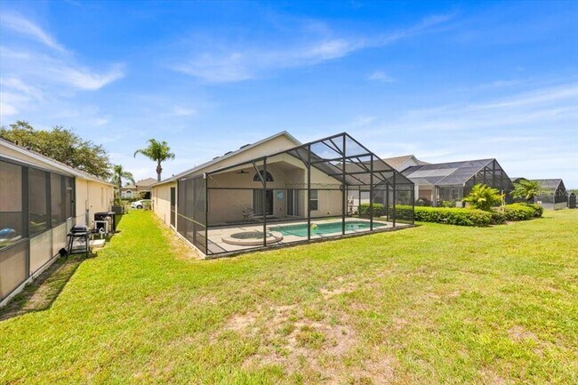 Building Photo - 236 Lancaster Dr