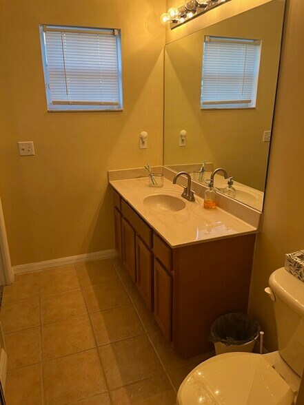 Building Photo - 10110 Spyglass Hill Ln