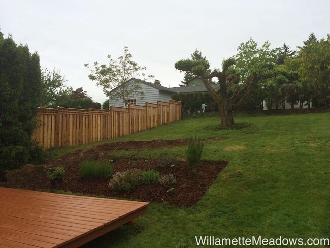 Building Photo - Amazing 4 Bedrooms, 2 Bathrooms, House in ...
