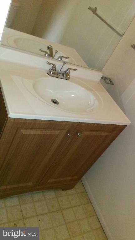 Building Photo - 4809 Berwyn House Rd