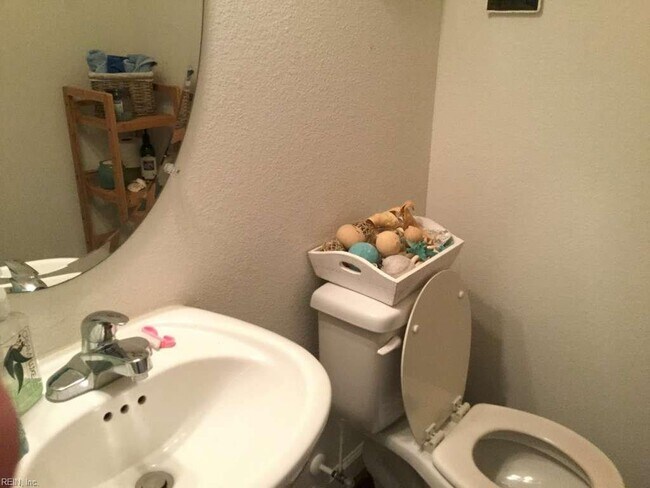 Building Photo - 5453 Legacy Way