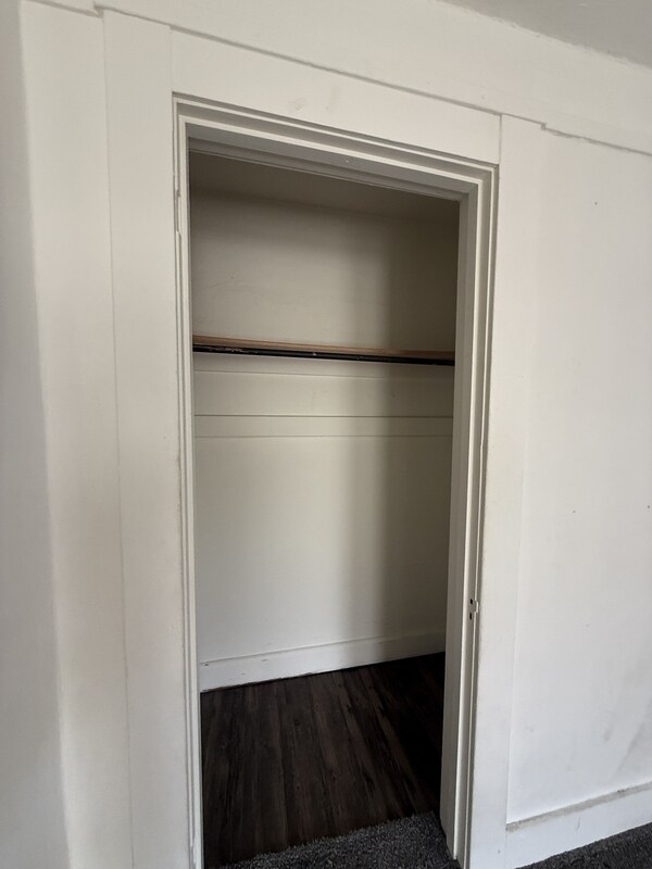 Building Photo - 632 Howard Pl