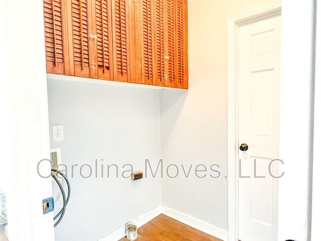 Building Photo - 206 Manassas Dr