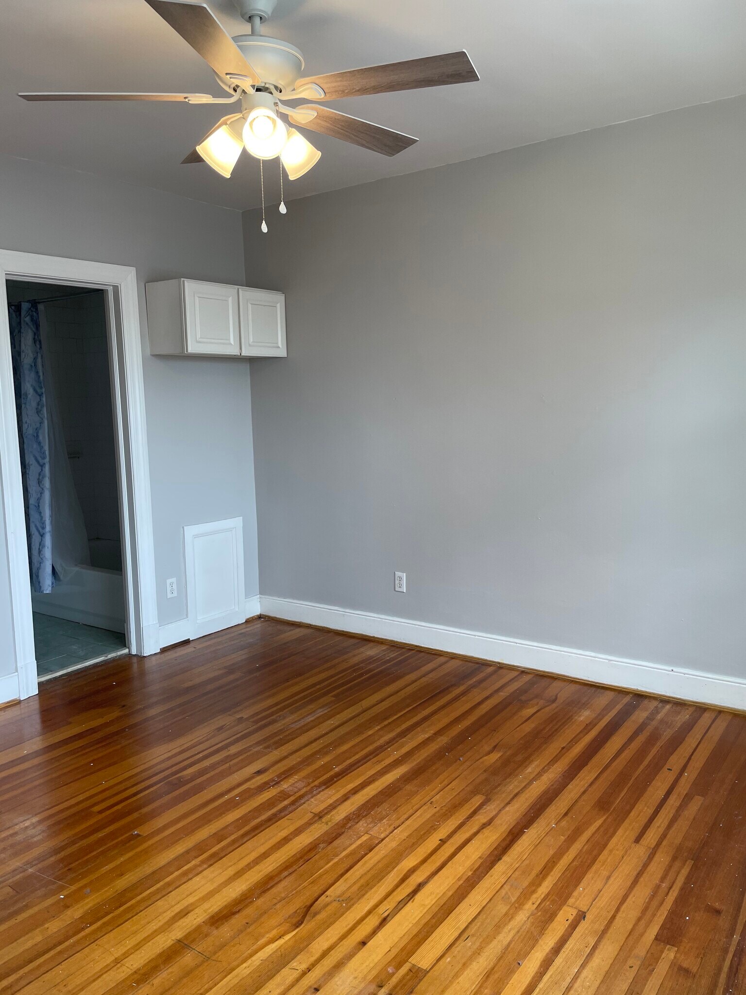 Building Photo - 1301 W Leigh St