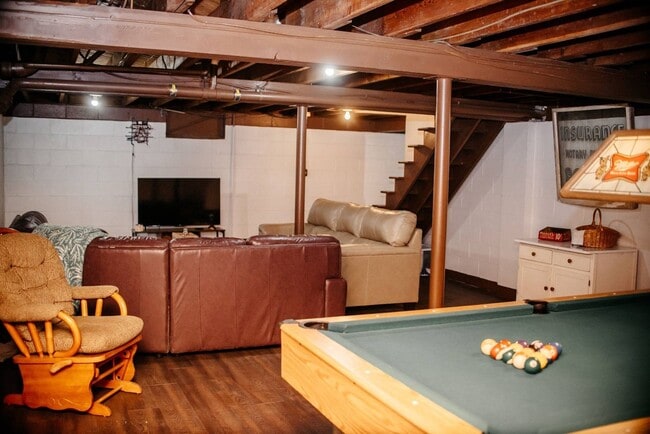 Building Photo - 130 N Grant St