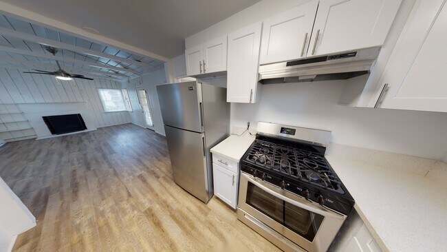 Building Photo - Beautiful One Bedroom Home Available in Sh...