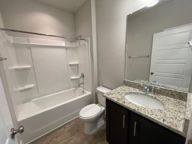 Building Photo - 31689 Kestrel Loop
