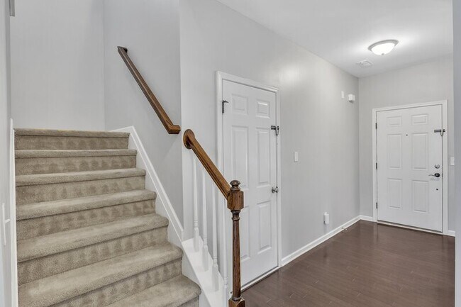 Building Photo - 3817 Althorp Drive