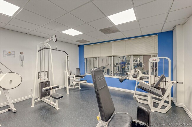 Building Photo - 3900 Galt Ocean Dr