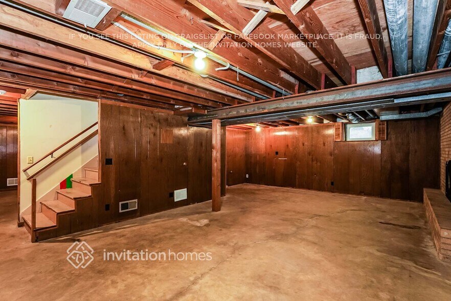 Building Photo - 5245 Triton Dr
