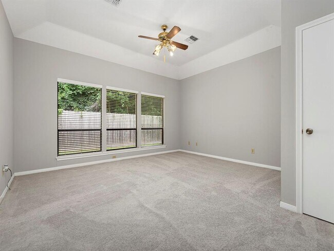 Building Photo - 3323 Village Falls Ct