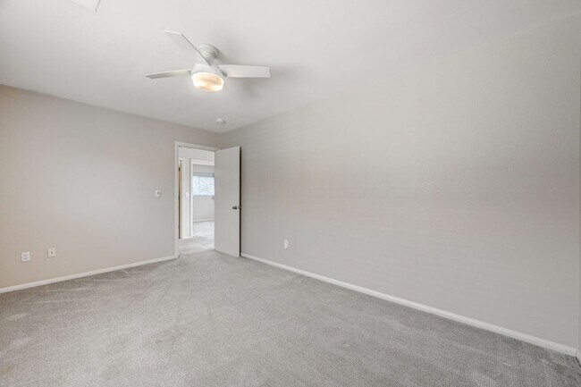 Building Photo - Stunning Southern Highlands Two Story