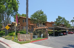Building Photo - Elan Vista Alta