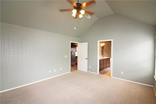 Building Photo - 3001 SW Woodruff St