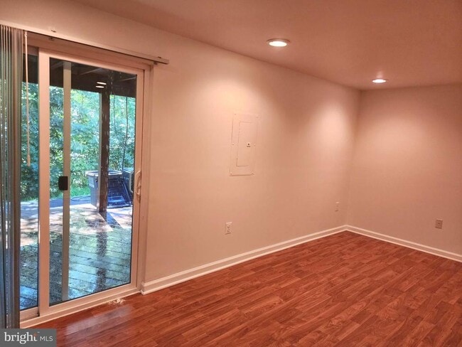 Building Photo - 14564 Woodgate Manor Cir