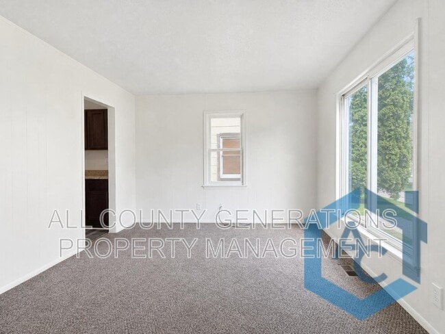 Building Photo - 12308 Sobieski Ave