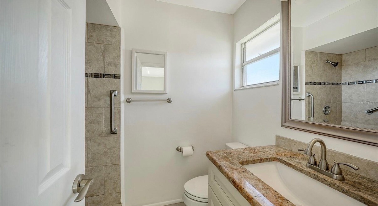 Building Photo - 2603 Riverbluff Pky