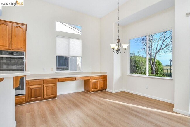 Building Photo - 1503 Bismarck Ln