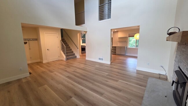 Building Photo - 5977 Scotswood Ct