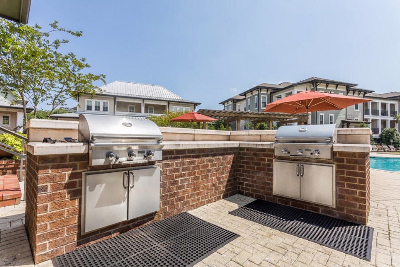 Building Photo - 460 Seven Farms Drive