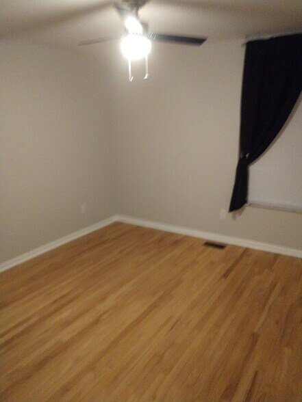 Building Photo - 8353 Kennedy Cir