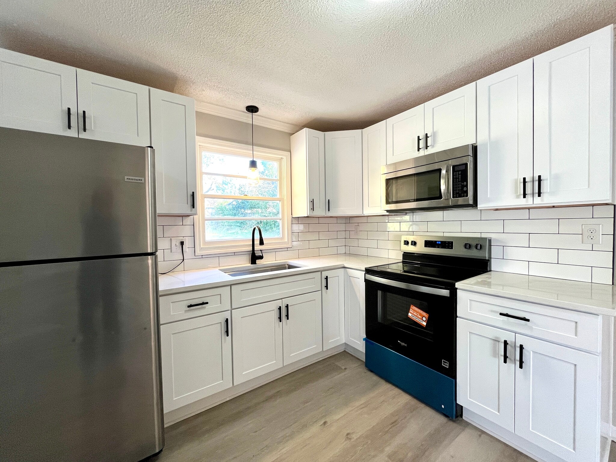 Building Photo - 510 Martha Ave